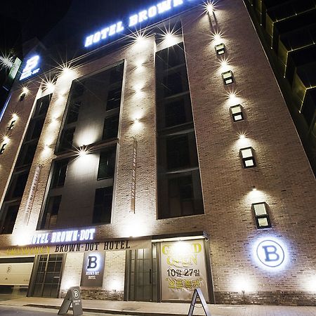 Hotel Brown Dot Gimhae Exterior foto