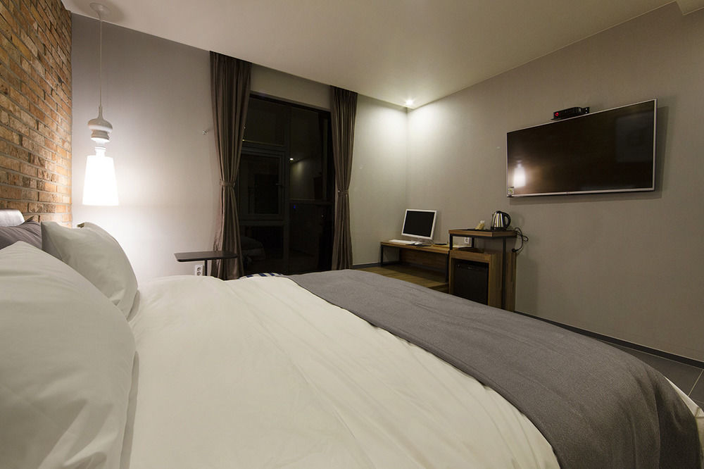 Hotel Brown Dot Gimhae Exterior foto