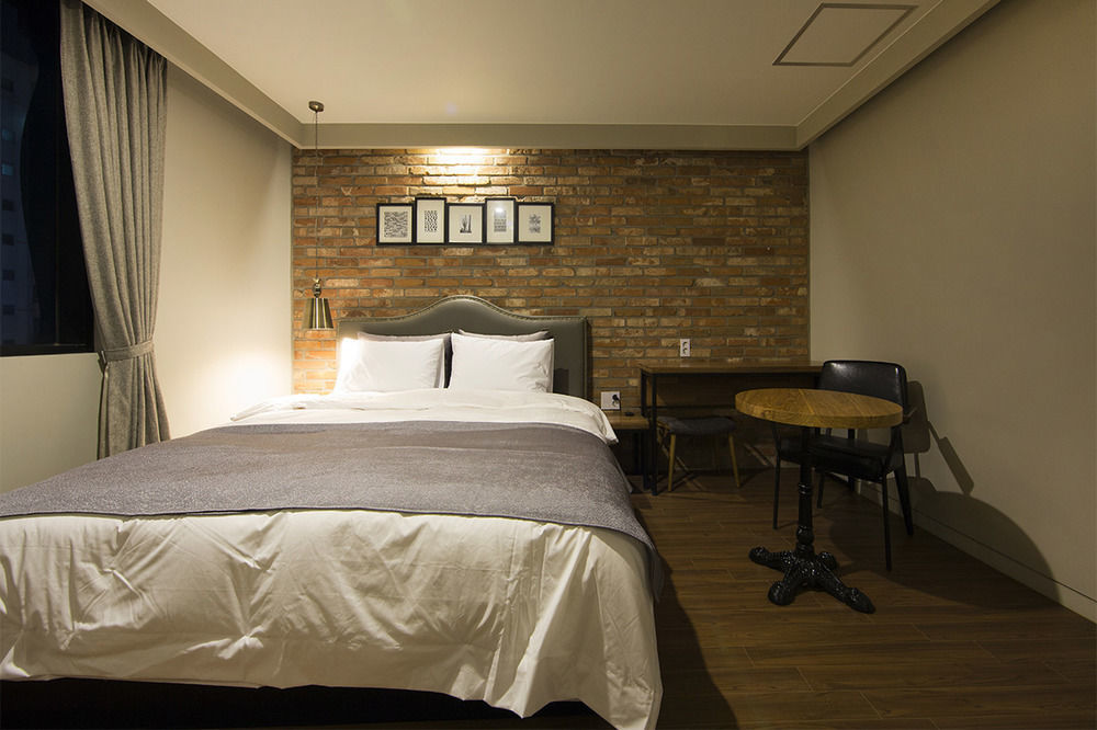 Hotel Brown Dot Gimhae Exterior foto