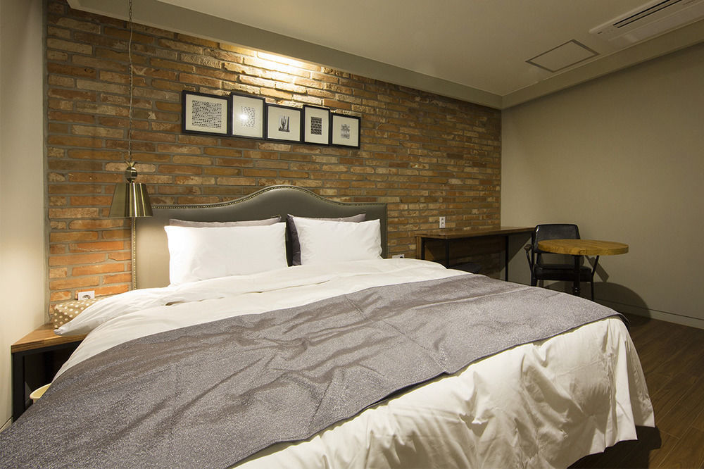 Hotel Brown Dot Gimhae Exterior foto