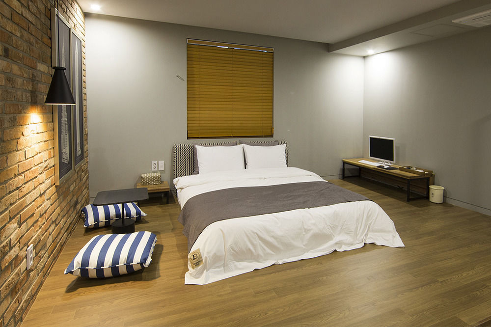 Hotel Brown Dot Gimhae Exterior foto