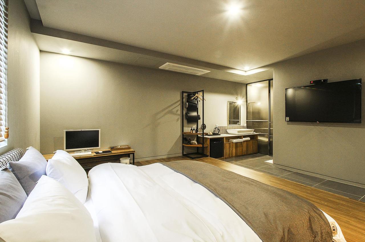 Hotel Brown Dot Gimhae Exterior foto