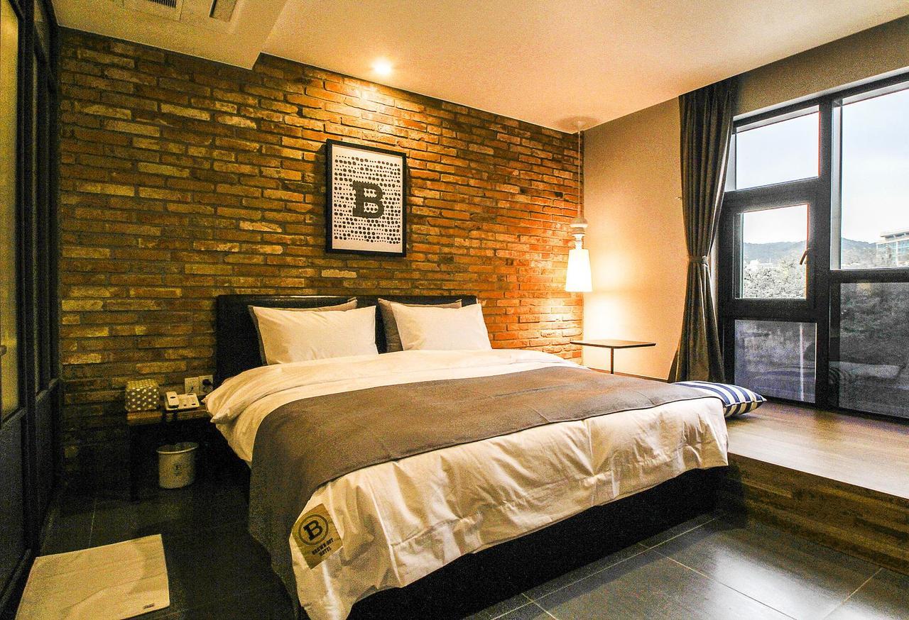 Hotel Brown Dot Gimhae Exterior foto