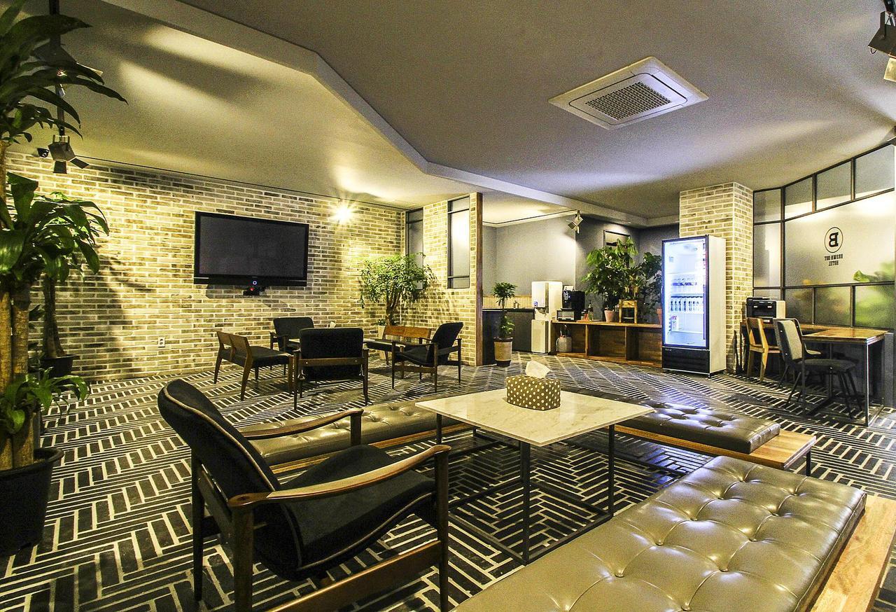 Hotel Brown Dot Gimhae Exterior foto