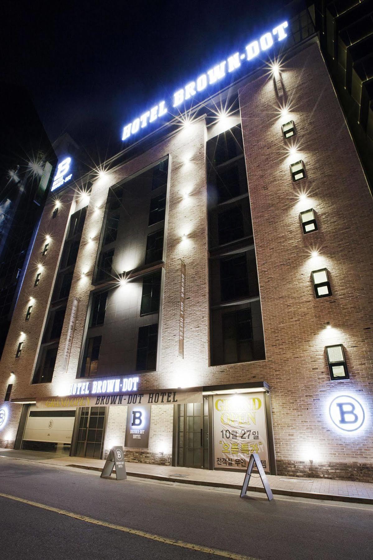 Hotel Brown Dot Gimhae Exterior foto